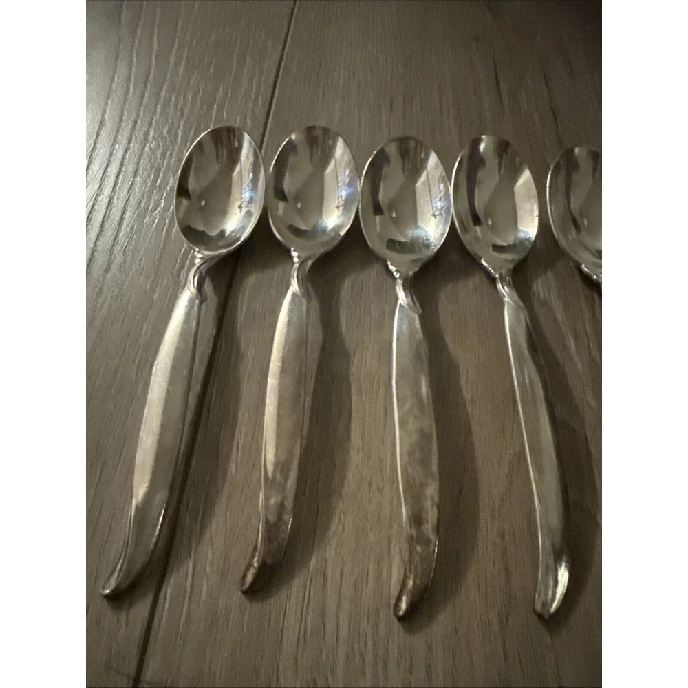 7 PCs 1847 Rogers Bros Teaspoons Flair‎ Pattern Silverplate Flatware